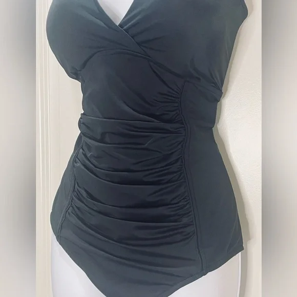 Swim Solutions Black One-Piece Shaping Swimsuit Ruched Size 18 - Picture 4 of 10